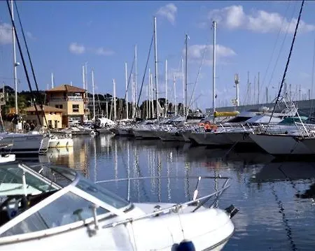 6 Pieces 17 Pers Vue Sur Mer 76244 Apartment
